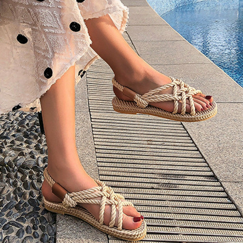 boho-SANDALEN AUS GEFLOCHTENEM SEIL