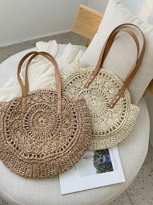 TASCHE AUS GEWEBTEM STROH IM boho CHIC