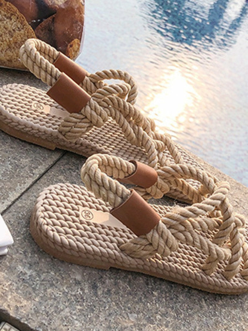 boho-SANDALEN AUS GEFLOCHTENEM SEIL